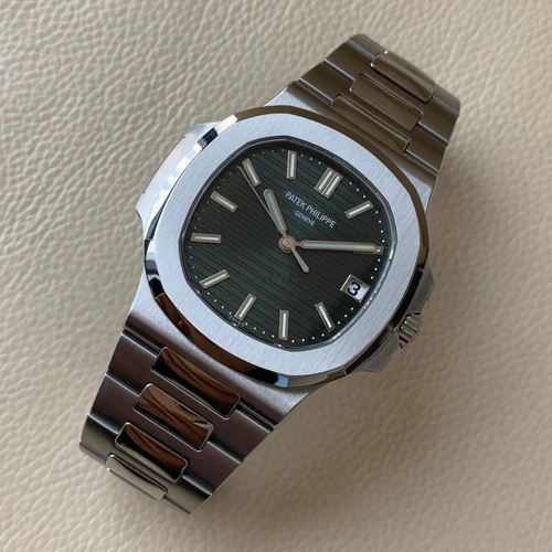Patek Philippe Nautilus Date Sweep Seconds Stainless Steel Green Dial  5711/1A-014 - BRAND NEW