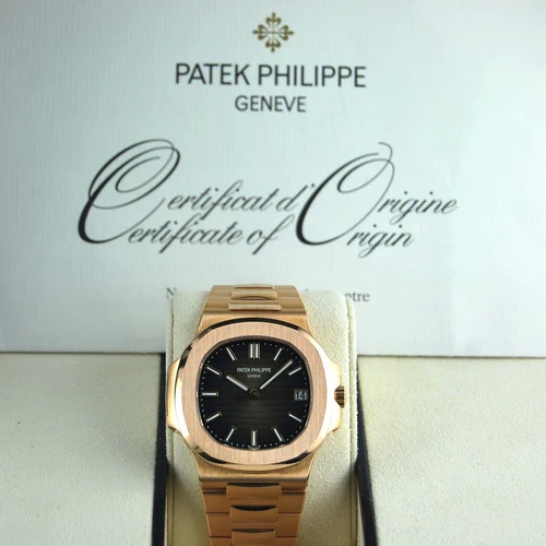Patek Philippe Nautilus 57111R-001 Rose Gold Full set Like new (2)