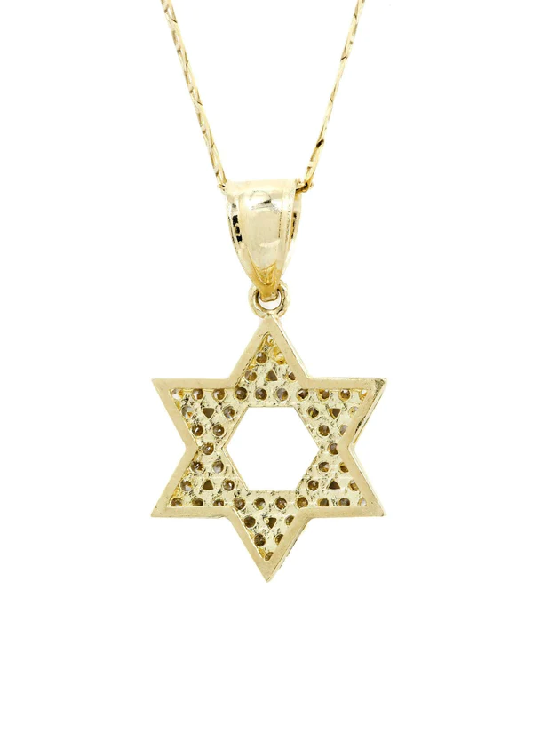 10K-Yellow-Gold-Mariner-Star-Necklace-3.webp