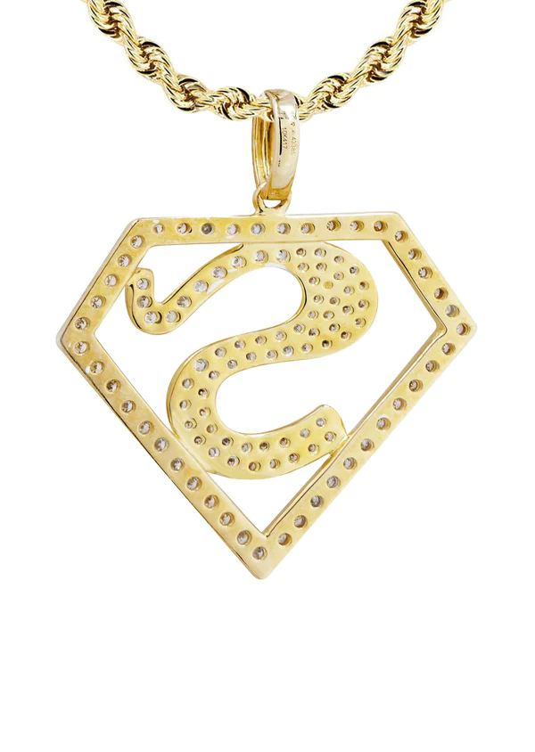 10K-Yellow-Gold-Superman-Diamond-Necklace-3.webp