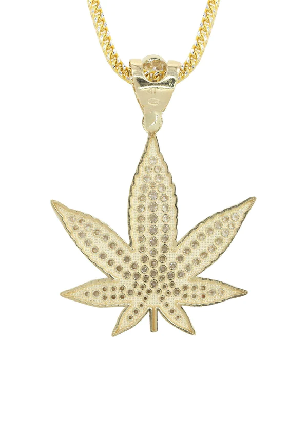 10K-Yellow-Gold-Weed-Necklace-3.webp