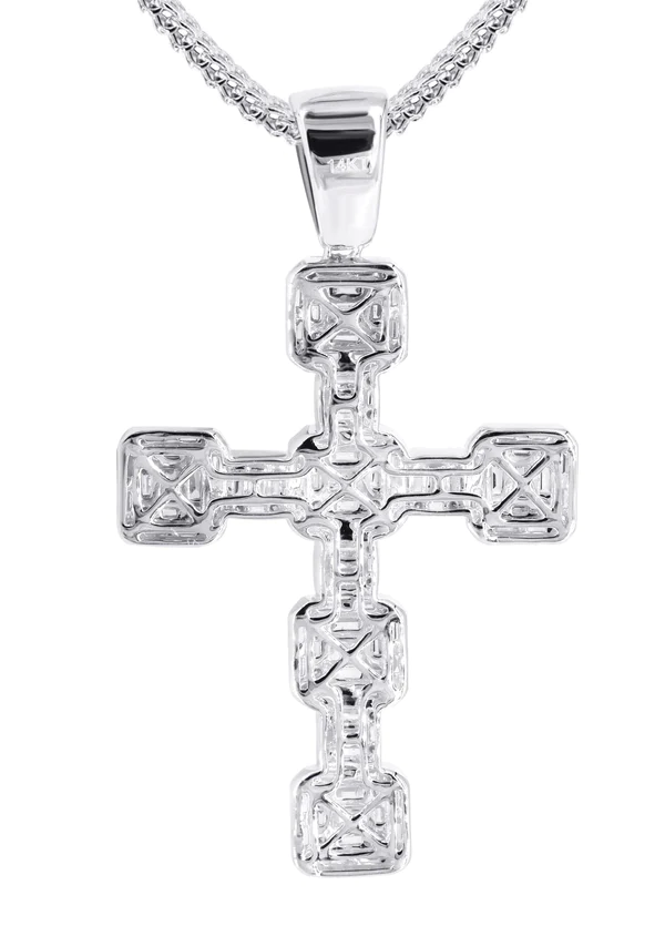 14K-White-Gold-Diamond-Cross-Necklace-3-12.webp