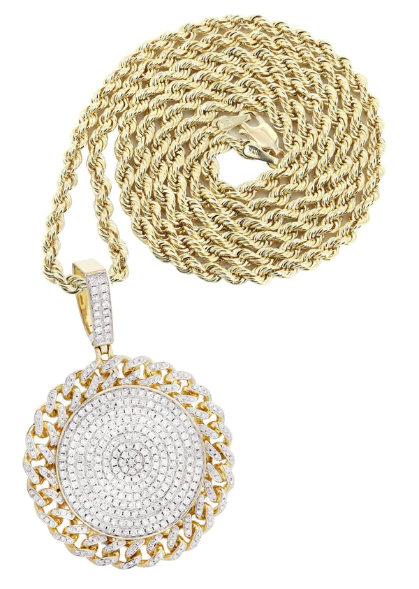 14K-Yellow-Gold-Circle-Diamond-Necklace-Diamond-Necklace-1.webp