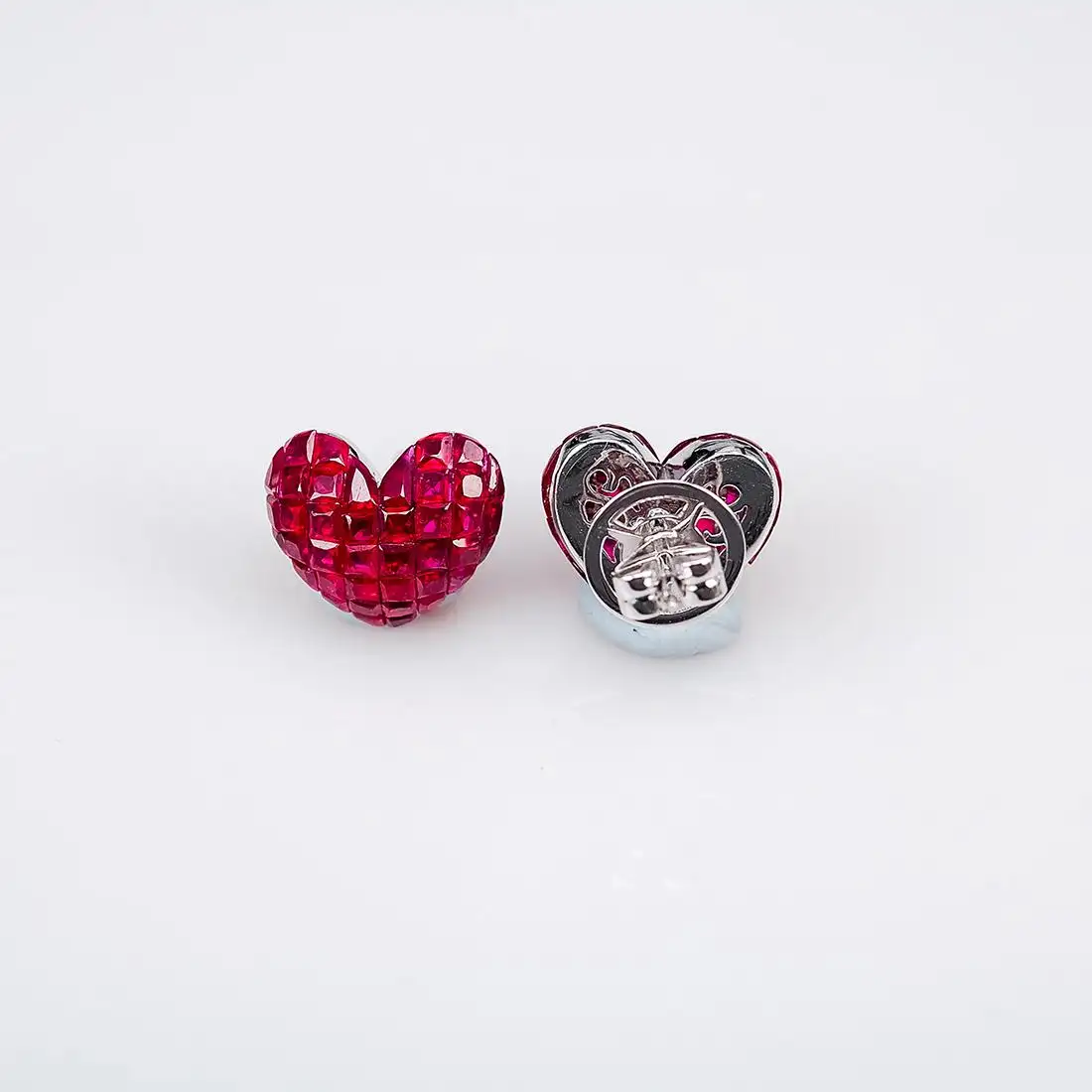 18-Karat-White-Gold-Ruby-Stud-Heart-Earrings-5.webp