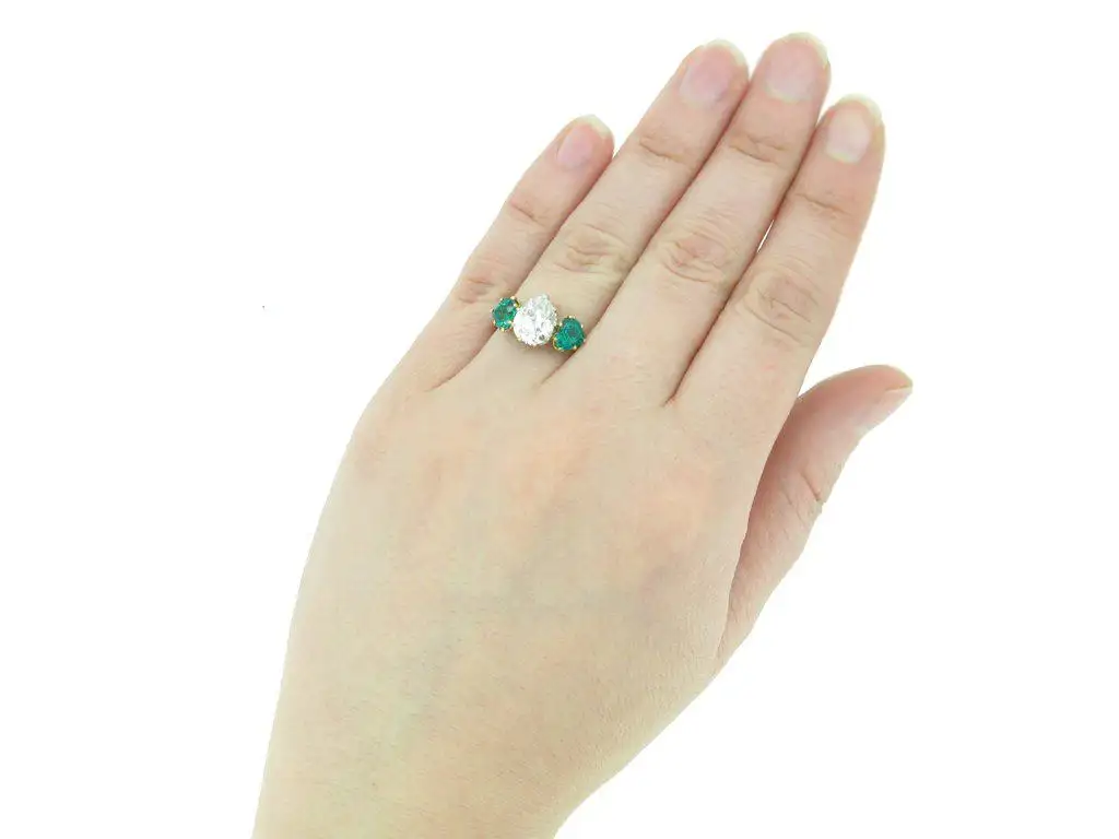1920s-Drop-Shape-Natural-Unenhanced-Emerald-Old-Mine-Diamond-Ring-3.webp