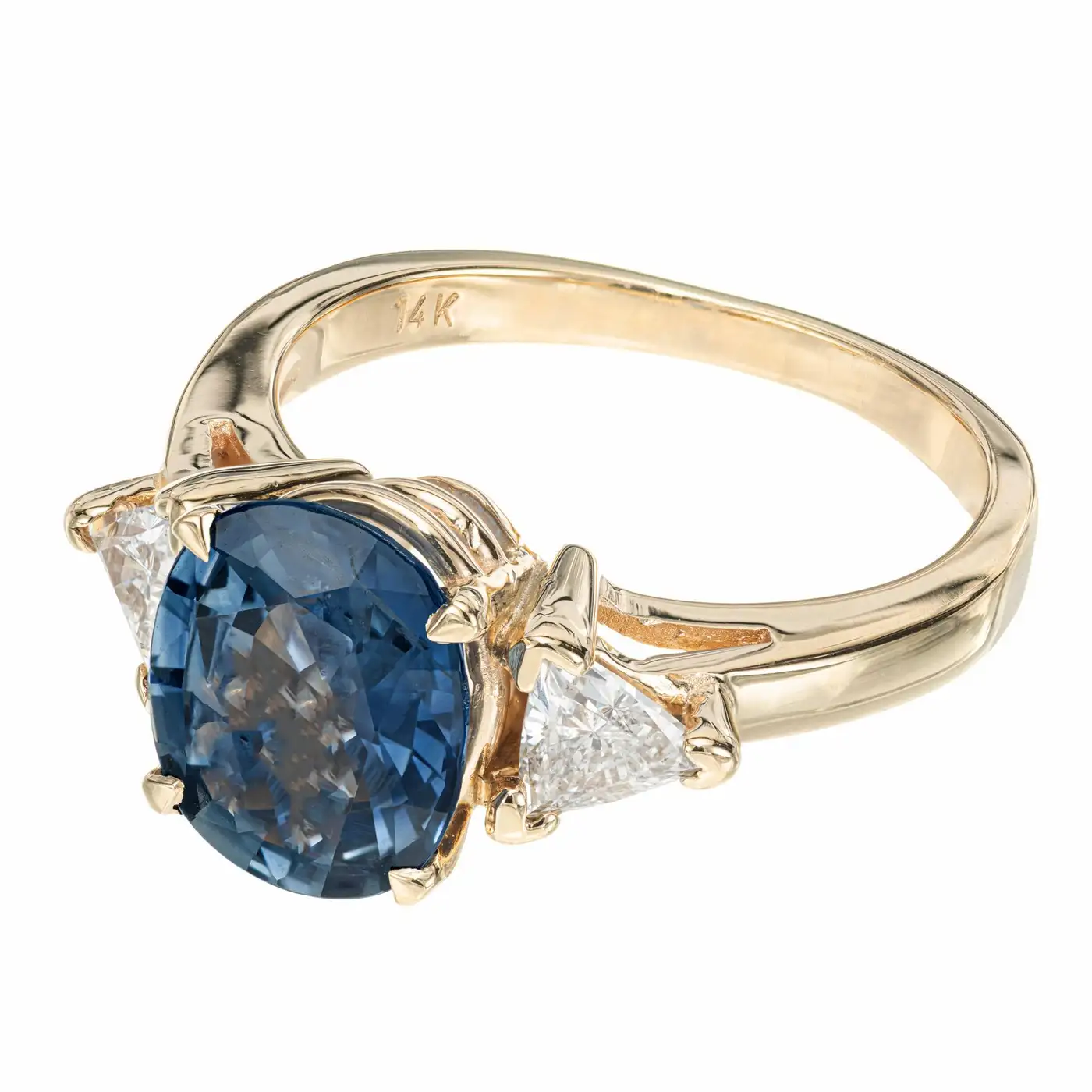 2.20-Carat-Blue-Sapphire-Diamond-Three-Stone-Gold-Engagement-Ring-GIA-Certified-6.webp