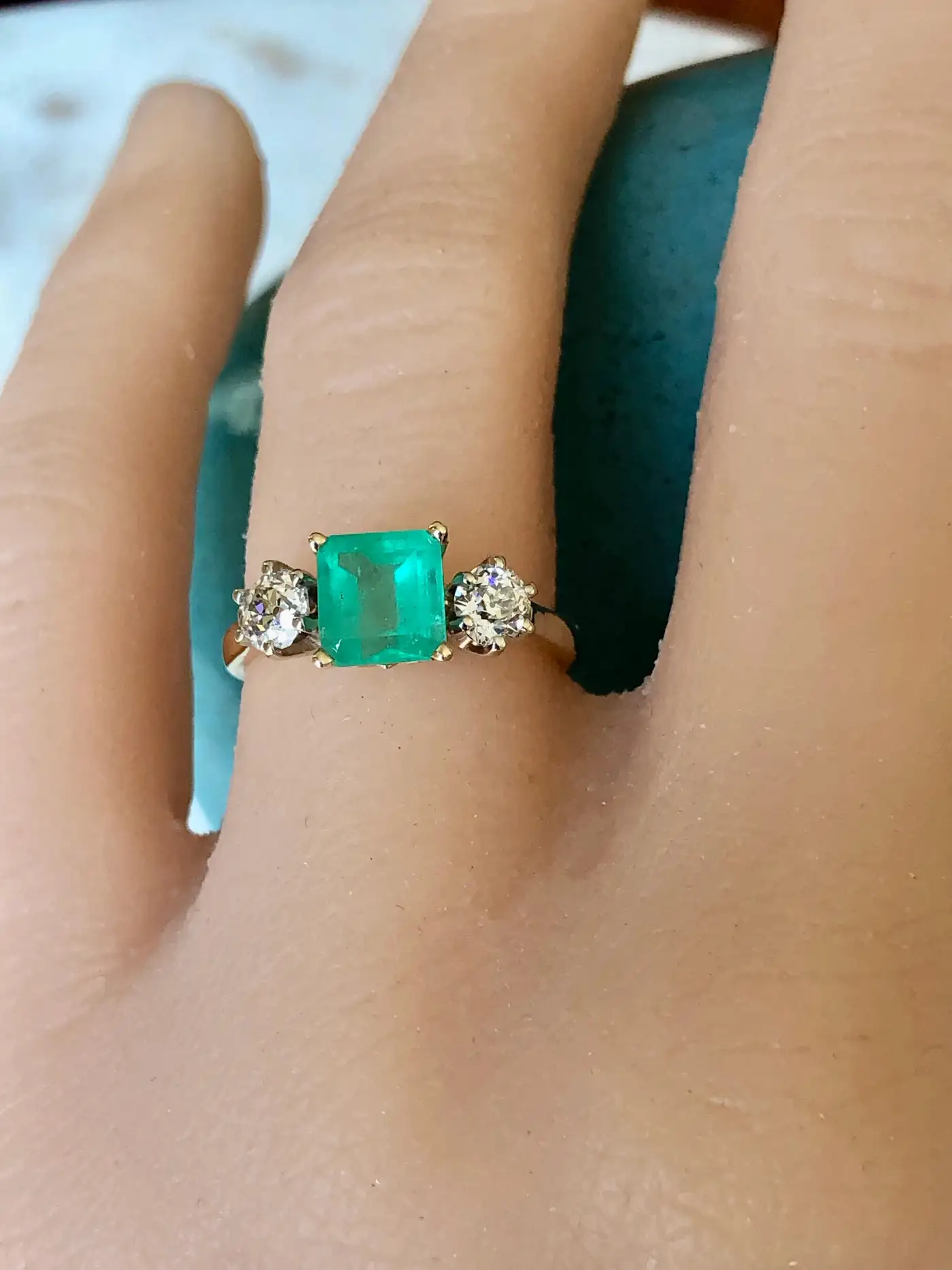 2.33-Carat-Natural-Colombian-Emerald-Old-European-Diamond-Engagement-Ring-Gold-12.webp