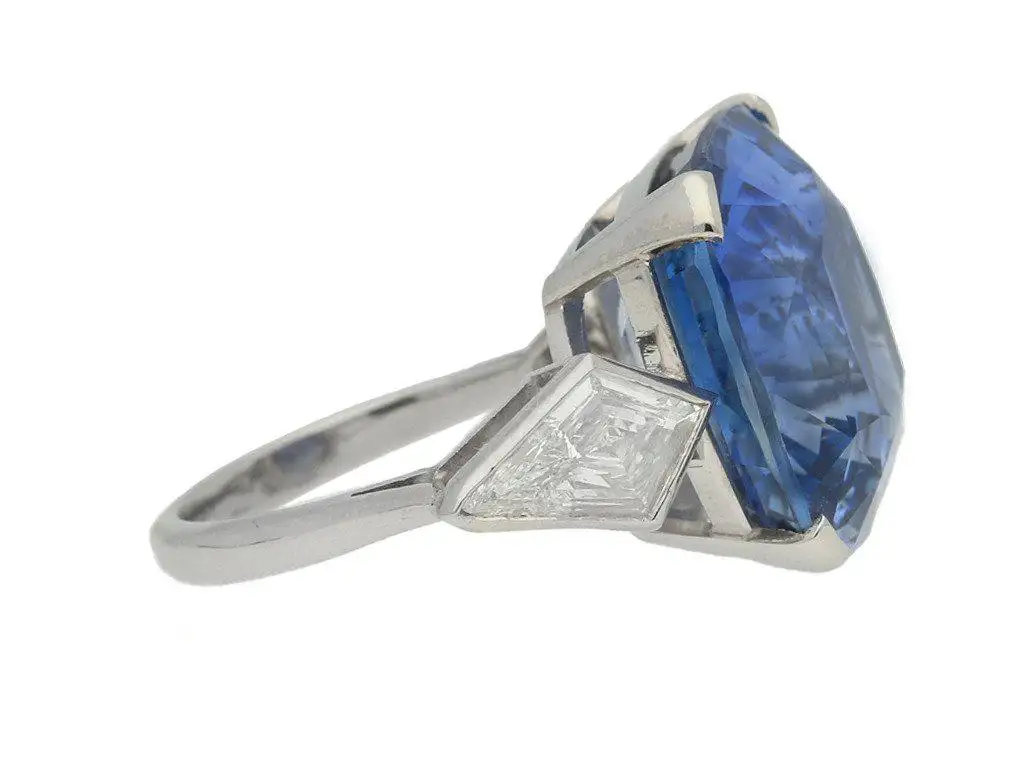 20.13-Carats-Natural-Unenhanced-Ceylon-Sapphire-Diamond-Platinum-Ring-6.webp