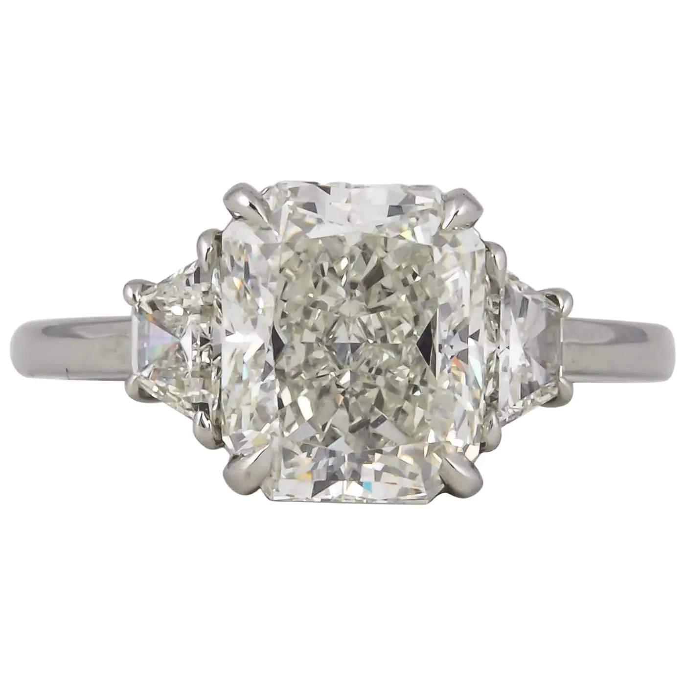3-Carat-GIA-Radiant-Cut-Diamond-Engagement-Platinum-Ring-2.webp