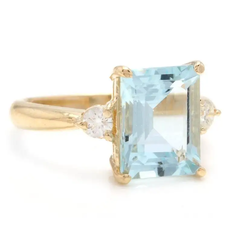 3.28-Carat-Impressive-Natural-Aquamarine-and-Diamond-14-Karat-Yellow-Gold-Ring-7.webp