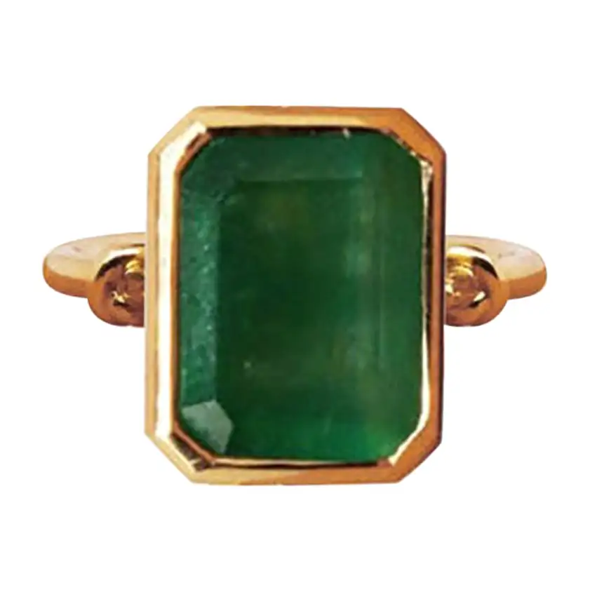 3ct-Knot-Emerald-Ring-in-18ct-Yellow-Gold-1.webp