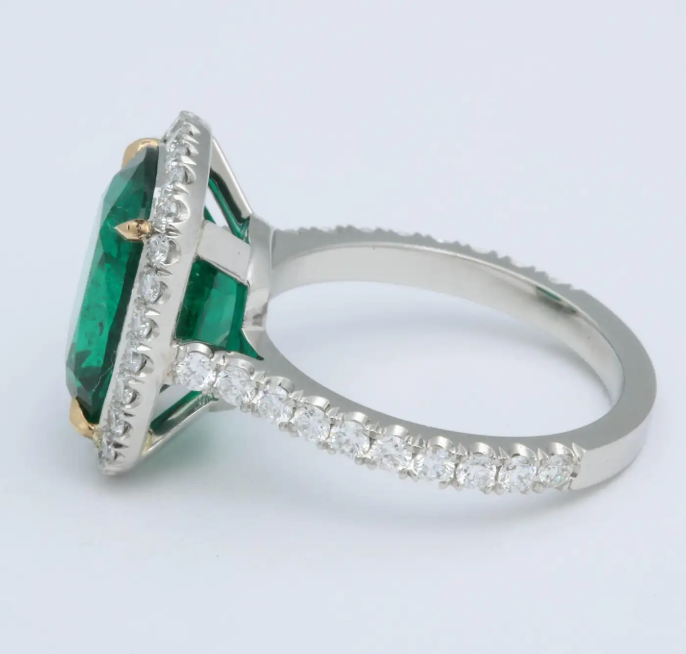 5-Carat-Green-Emerald-Cushion-Cut-Diamond-Halo-Ring-GIA-Certified-No-Oil-5.webp