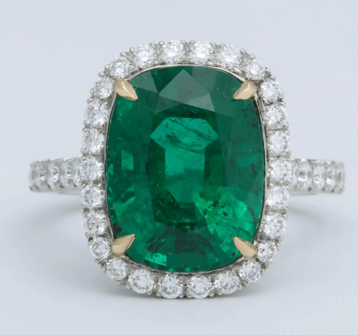 5-Carat-Green-Emerald-Cushion-Cut-Diamond-Halo-Ring-GIA-Certified-No-Oil-7.webp
