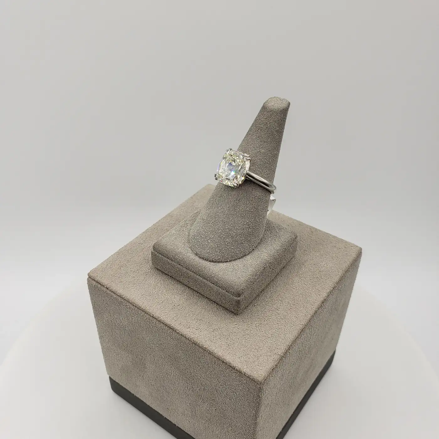 5.53-Carat-Cushion-Brilliant-Diamond-Solitaire-Engagement-Ring-GIA-Certified-3.webp