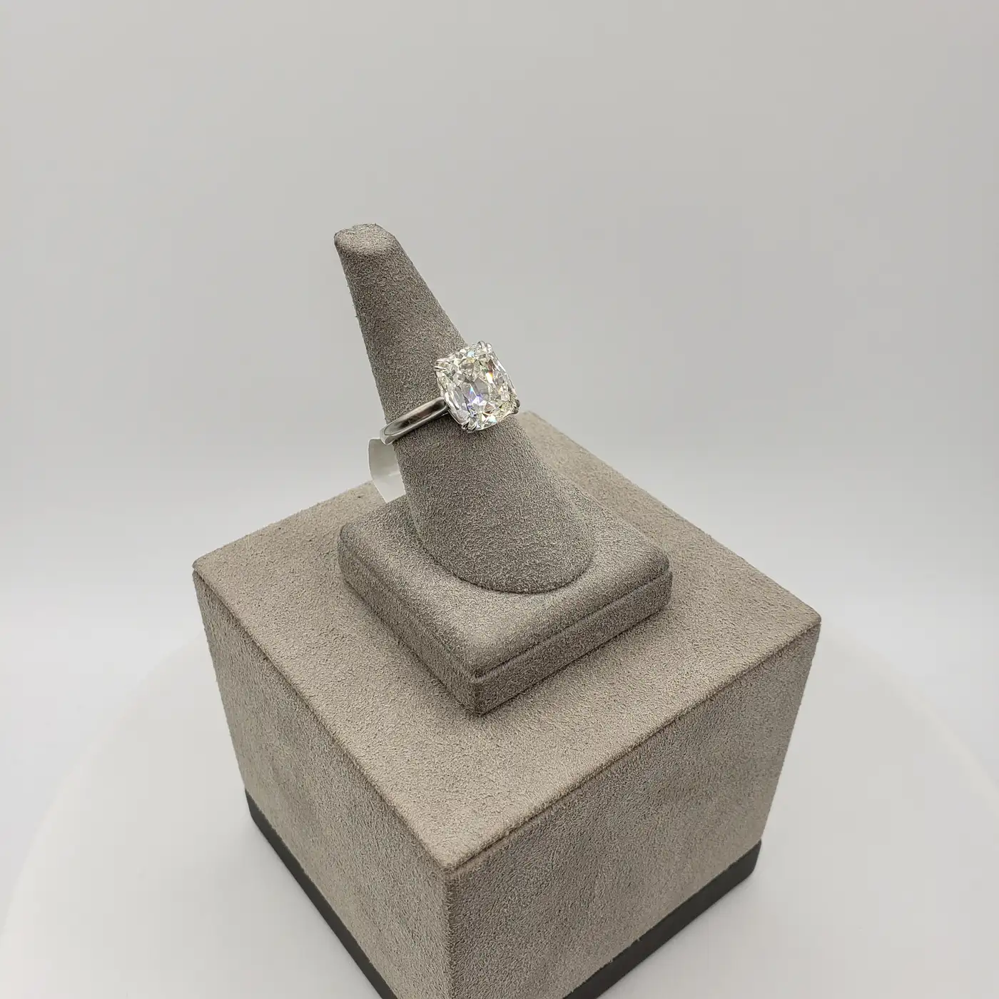 5.53-Carat-Cushion-Brilliant-Diamond-Solitaire-Engagement-Ring-GIA-Certified-4.webp