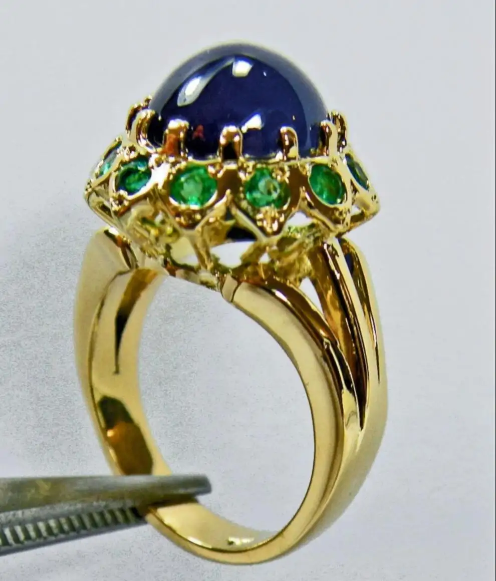 9.00-Carat-Cabochon-Cut-Blue-Sapphire-Emerald-Ring-18-Karat-8.webp