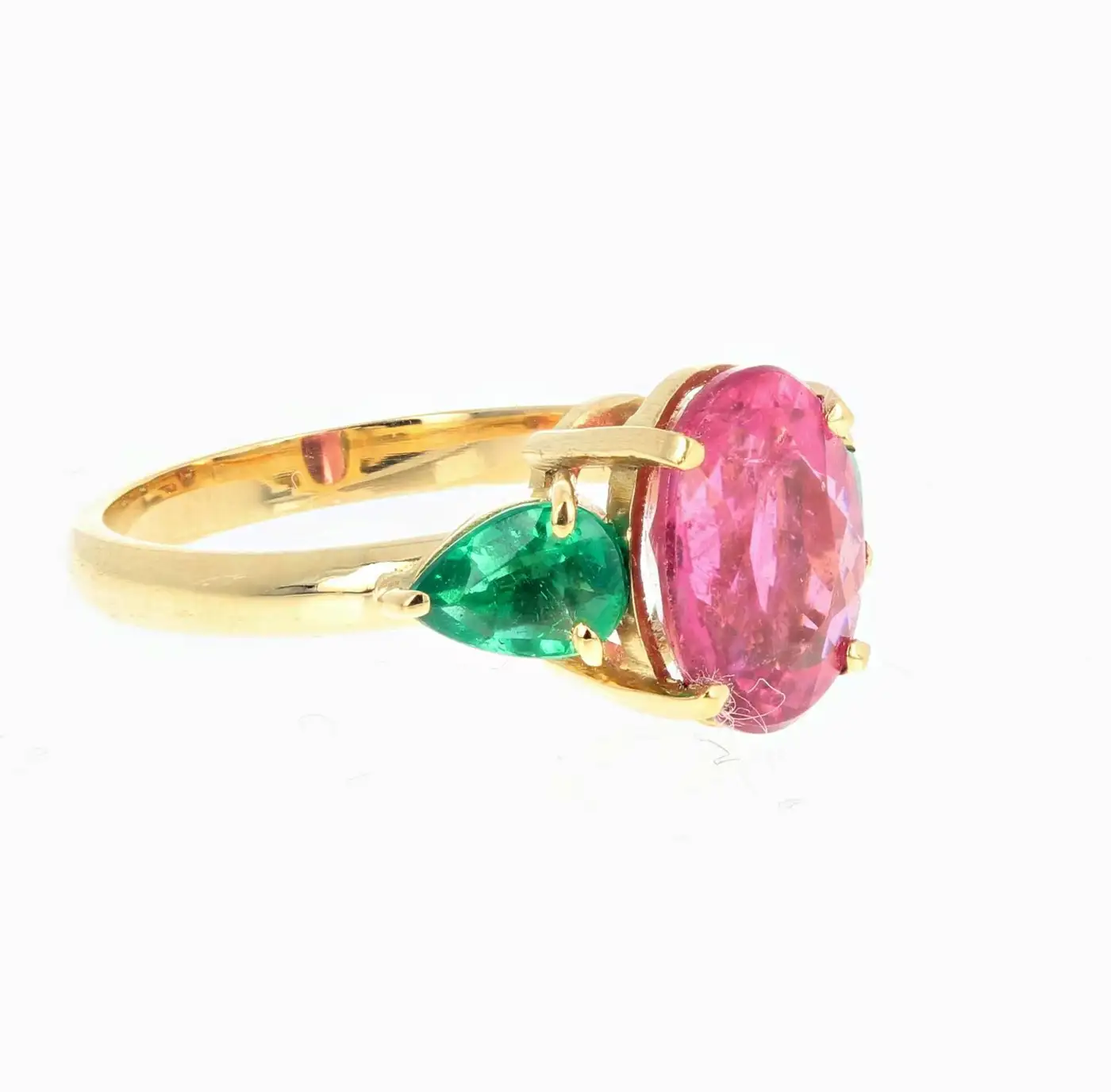 AJD-Elegant-Glittering-2.7-Carat-Tourmaline-Emerald-18-Kt-Yellow-Gold-Ring-3.webp