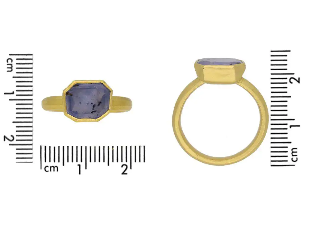 Antique-17th-century-AD-Post-Mediaeval-sapphire-gold-ring-7.webp