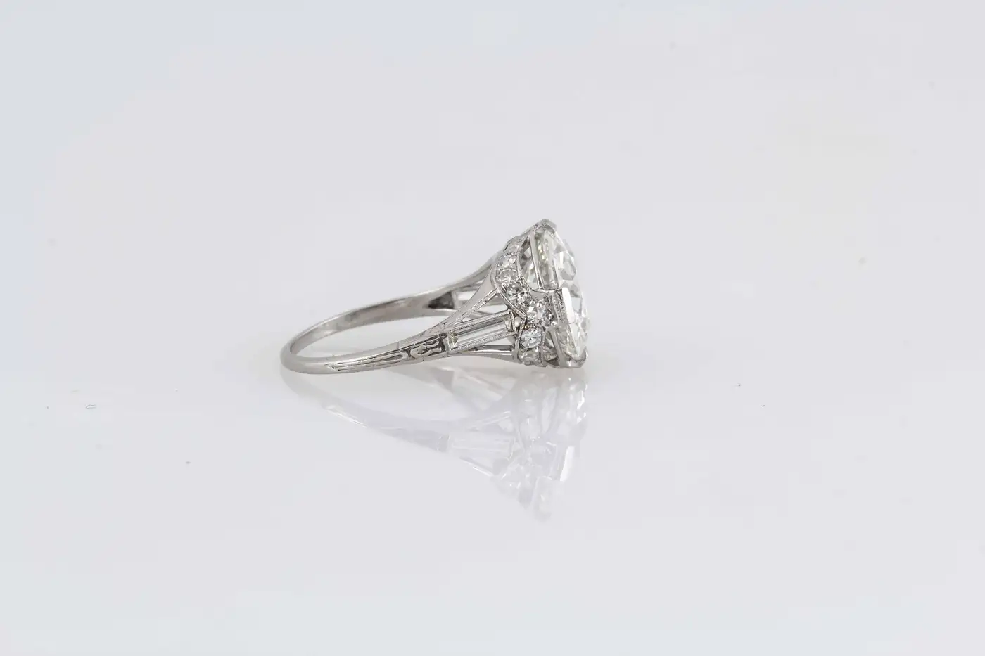 Art-Deco-4.06-Carat-Old-European-Cut-Diamond-Engagement-Ring-4.webp