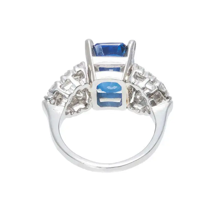 Art-Deco-5.28-Carat-Emerald-Cut-Sapphire-Diamond-Platinum-Engagement-Ring-5.webp