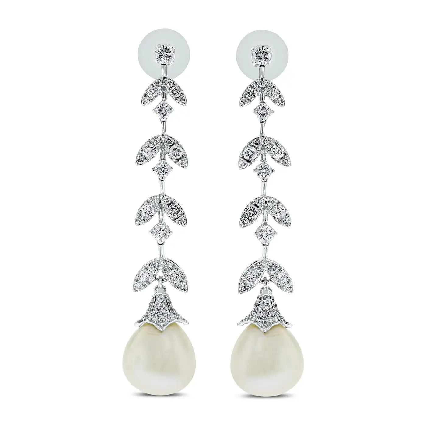 Beauvince-Diamond-and-South-Sea-Pearls-Necklace-and-Earrings-Suite-in-White-Gold-4.webp