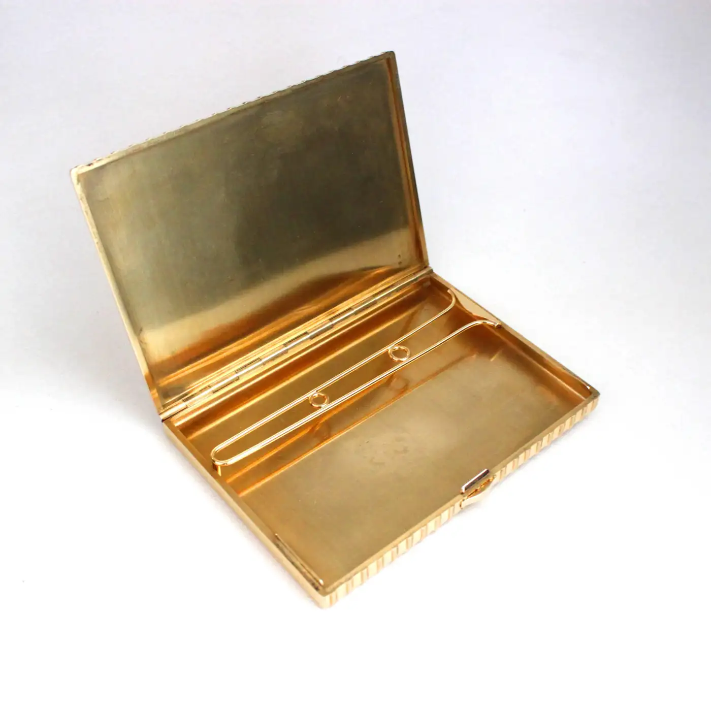 Cartier-18-Karat-Gold-Rope-Cigarette-Case-5.webp