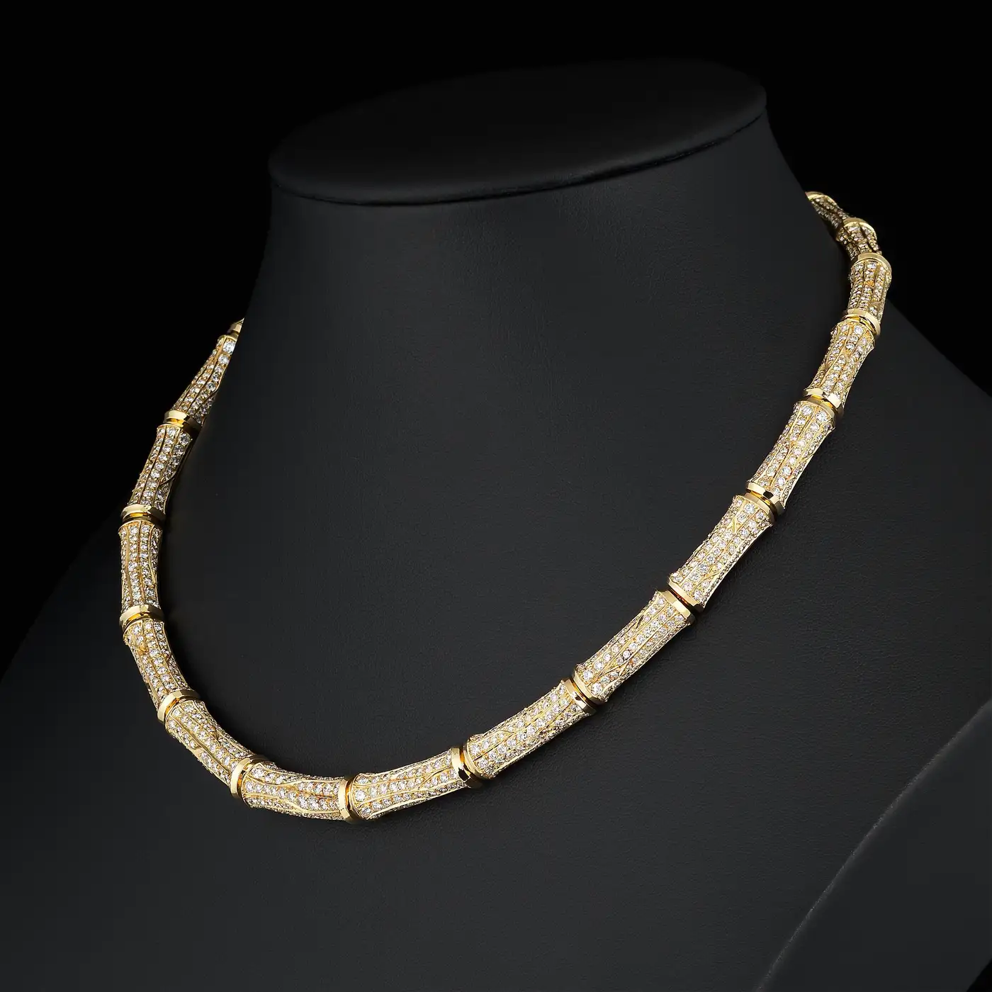 Cartier-26cts-Diamond-Bamboo-Suite-in-18K-Gold-Necklace-and-Earrings-8.webp