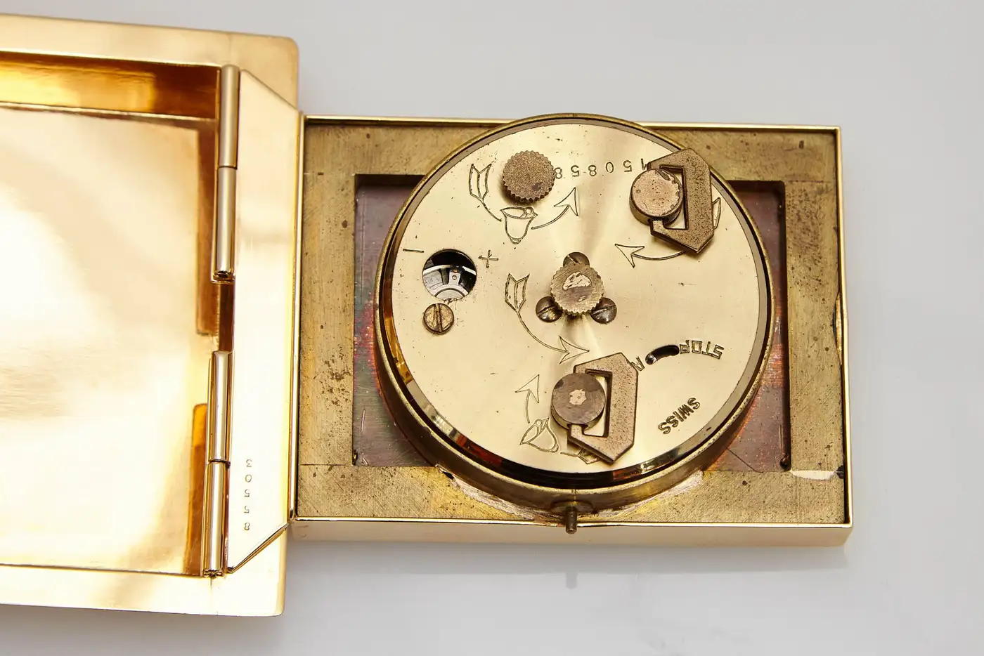 Cartier-Gold-Travel-Clock-For-Sale-3.webp
