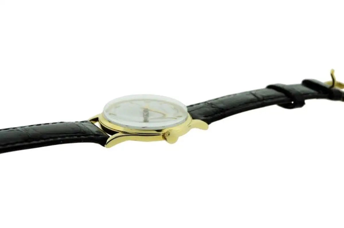 Cartier-Paris-Yellow-Gold-Calatrava-Watch-Circa-1950s-5.webp