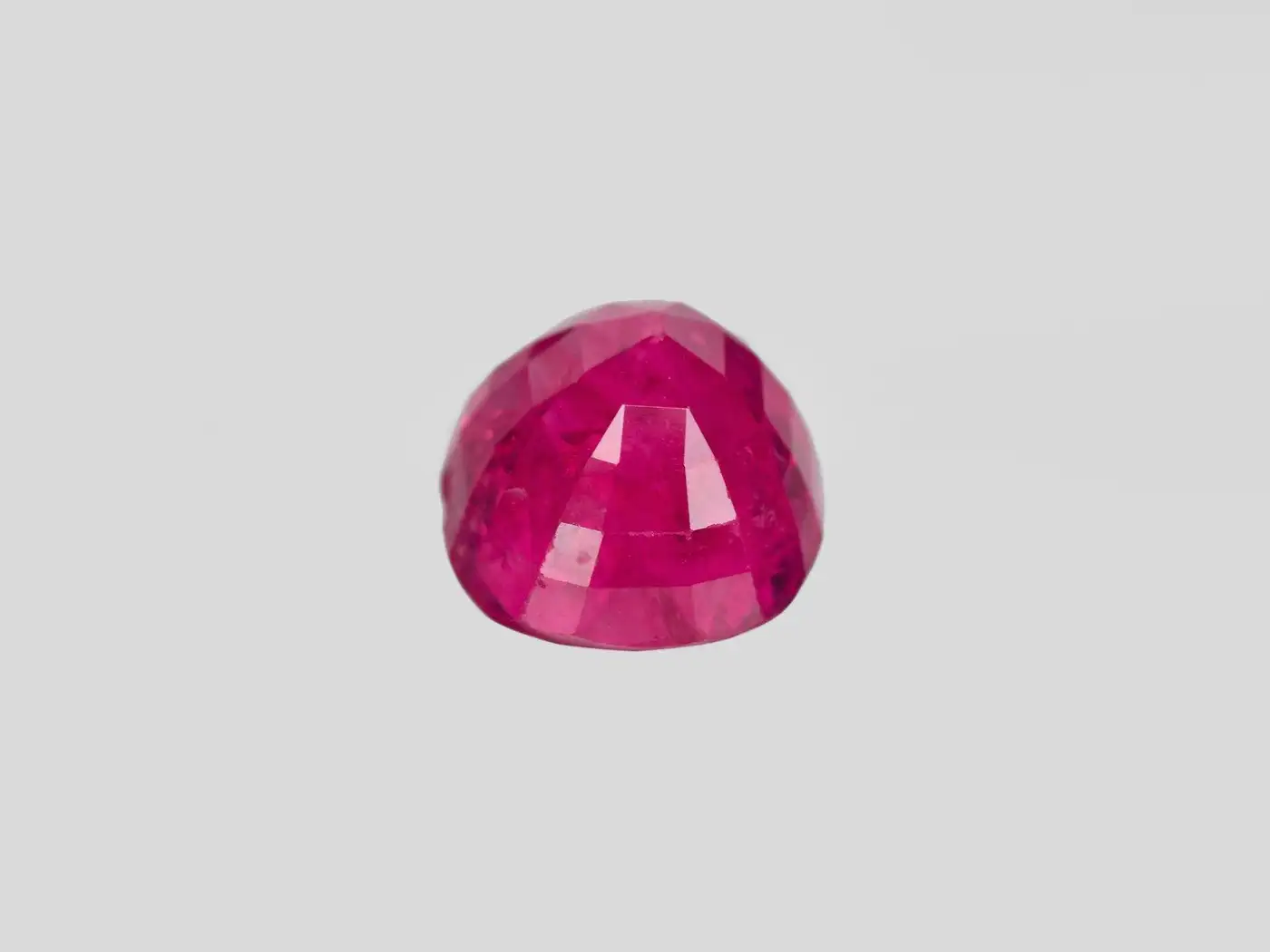 Certified-Burma-Red-Ruby-3.56-Carat-Natural-No-Heat-Ruby-Diamond-Ring-3.webp