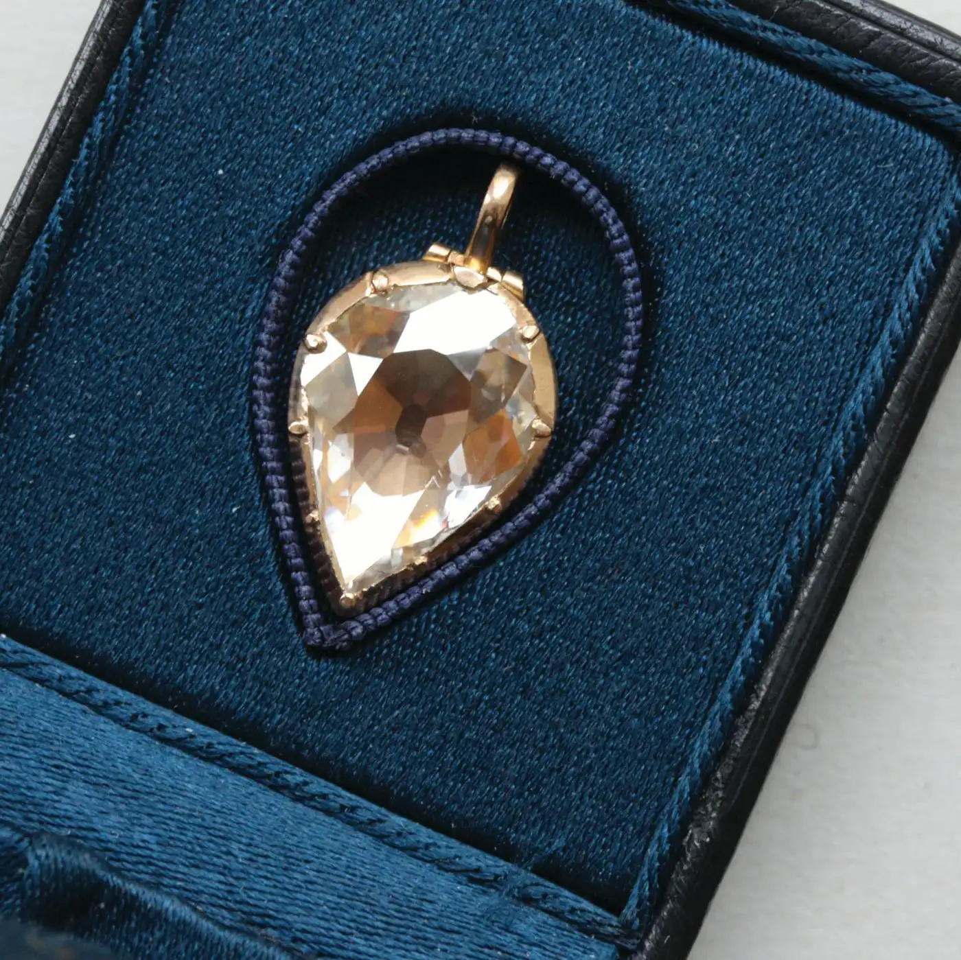 Diamond-and-Gold-Locket-Pendant-For-Sale-2.webp