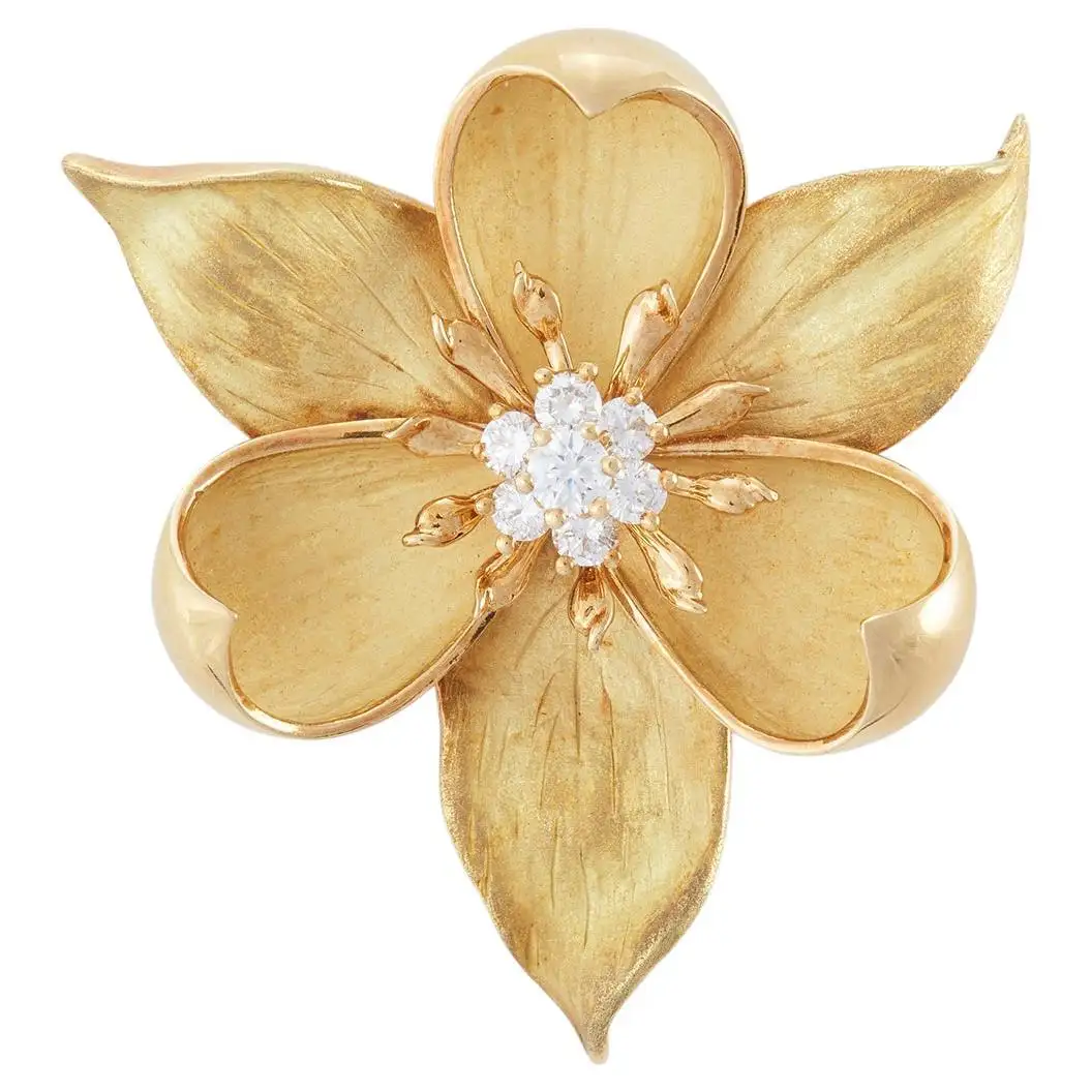 Dogwood-Flower-Gold-and-Diamond-Brooch-Tiffany-Co-1.webp