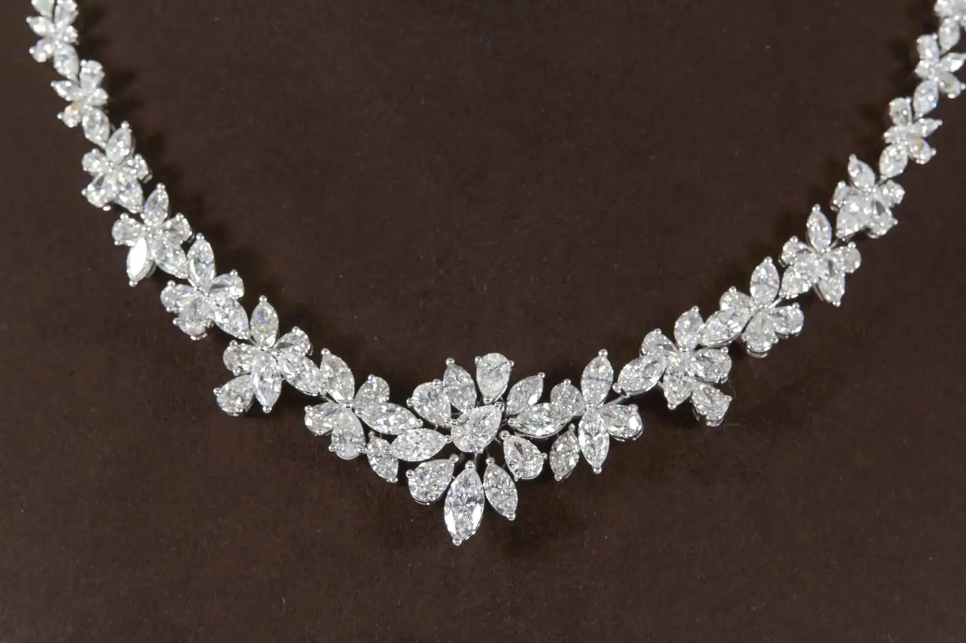 Elegant-Diamond-Necklace-For-Sale-4.webp