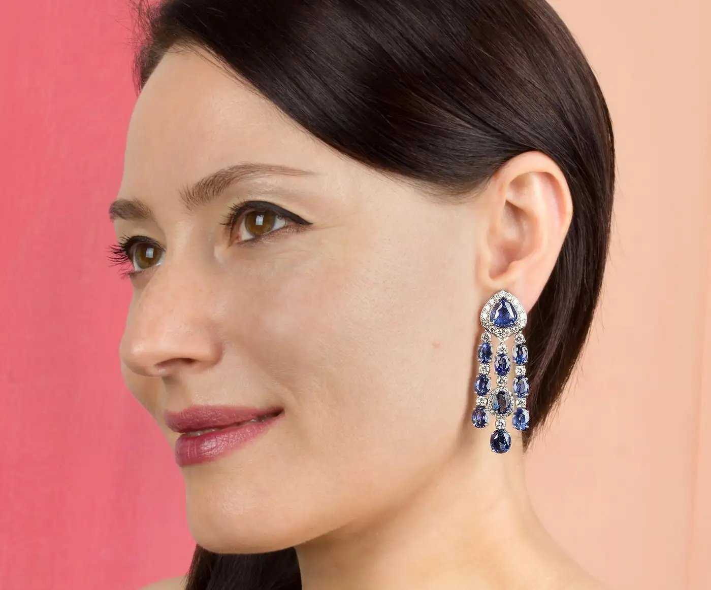 Ella-Gafter-Blue-Sapphire-Diamond-Necklace-Earrings-11.webp