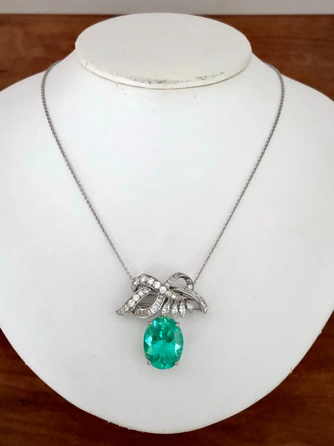 Emeralds-Maravellous-18.76ct-Certified-Colombian-Emerald-Diamond-Platinum-PendB-8.webp