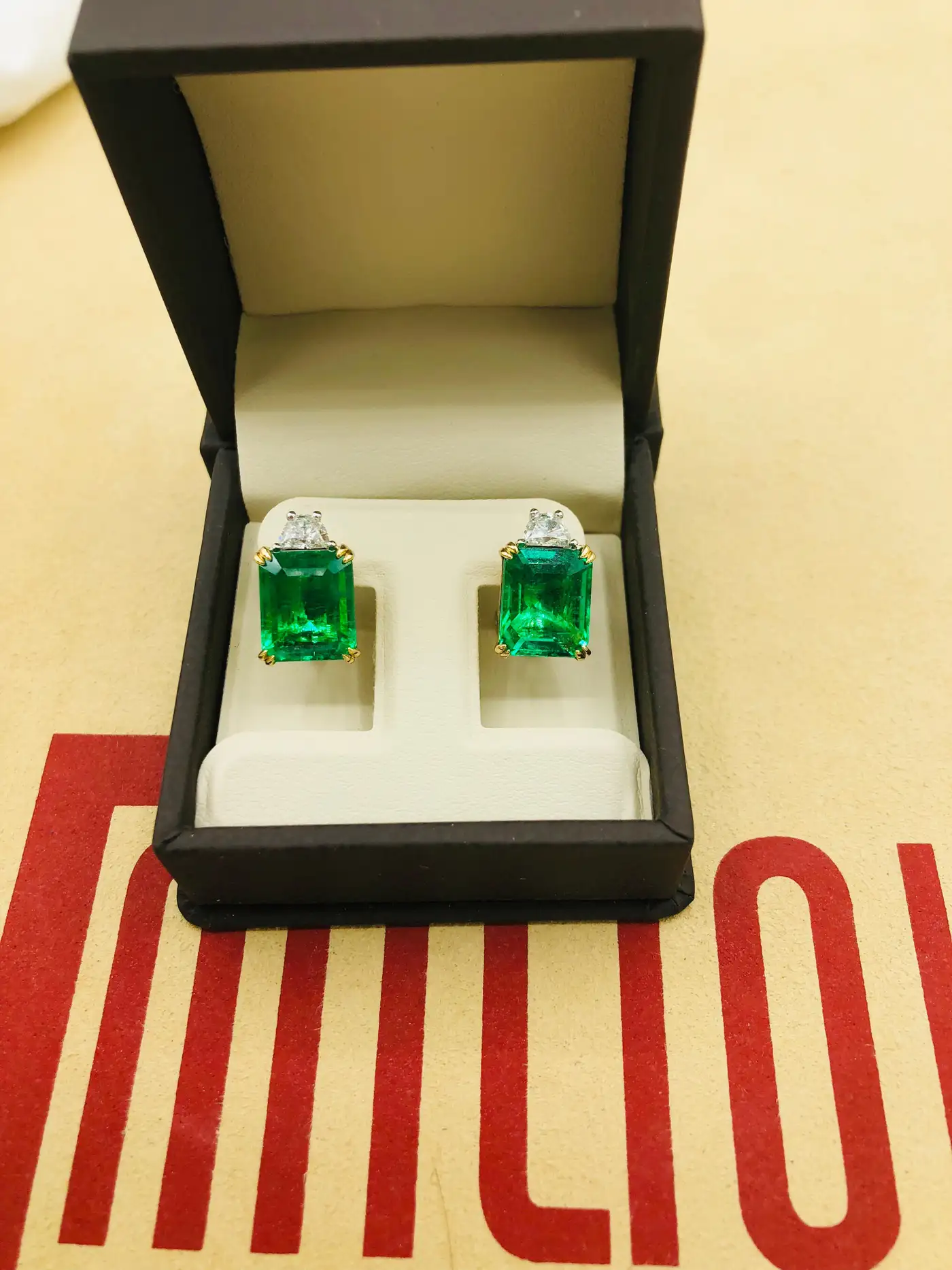 Emilio-Jewellery-Certified-9.65-Carat-Genuine-Emerald-Diamond-Platinum-Earrings-3.webp