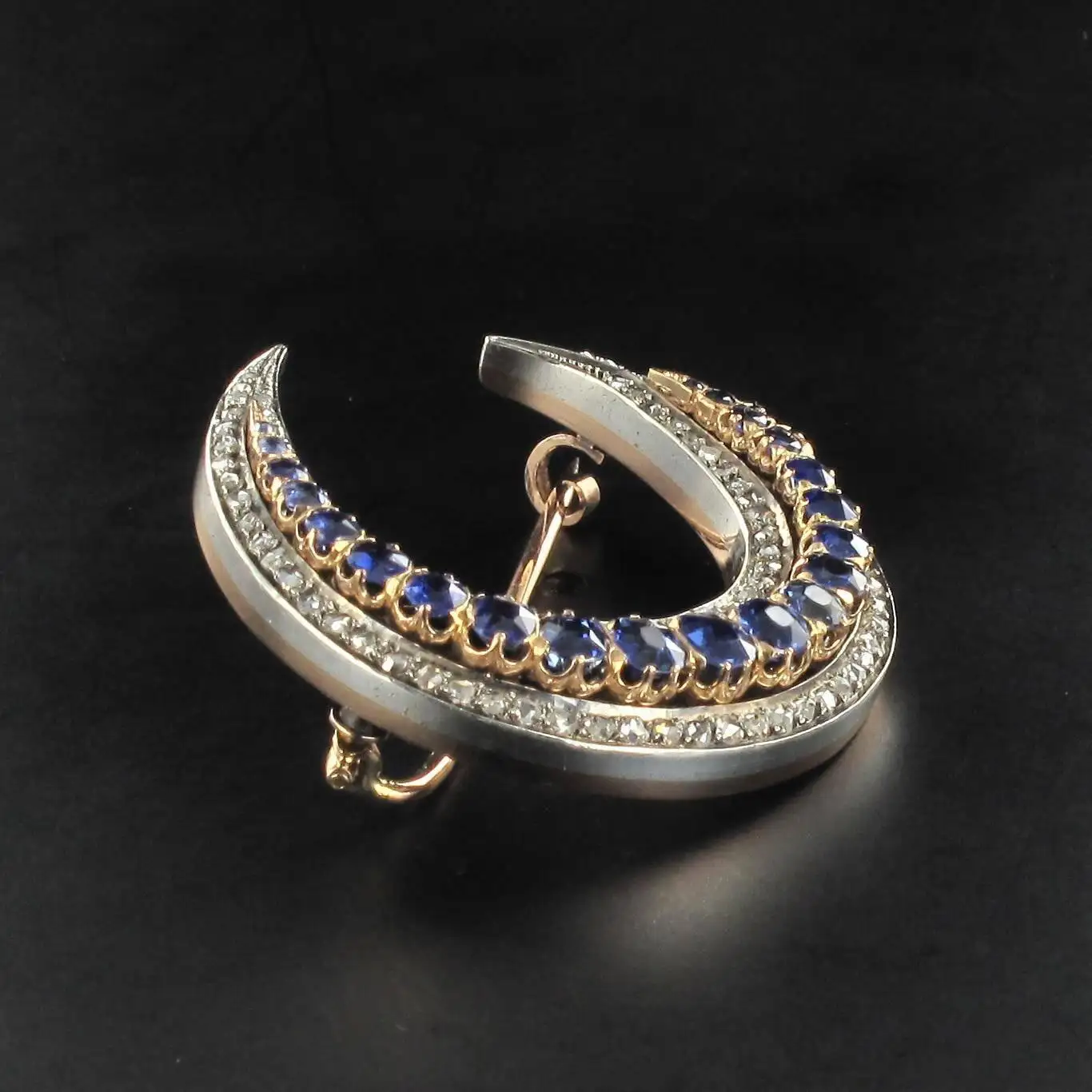 French-Napoleon-3-Antique-Crescent-Moon-Sapphire-Diamond-Brooch-3.webp