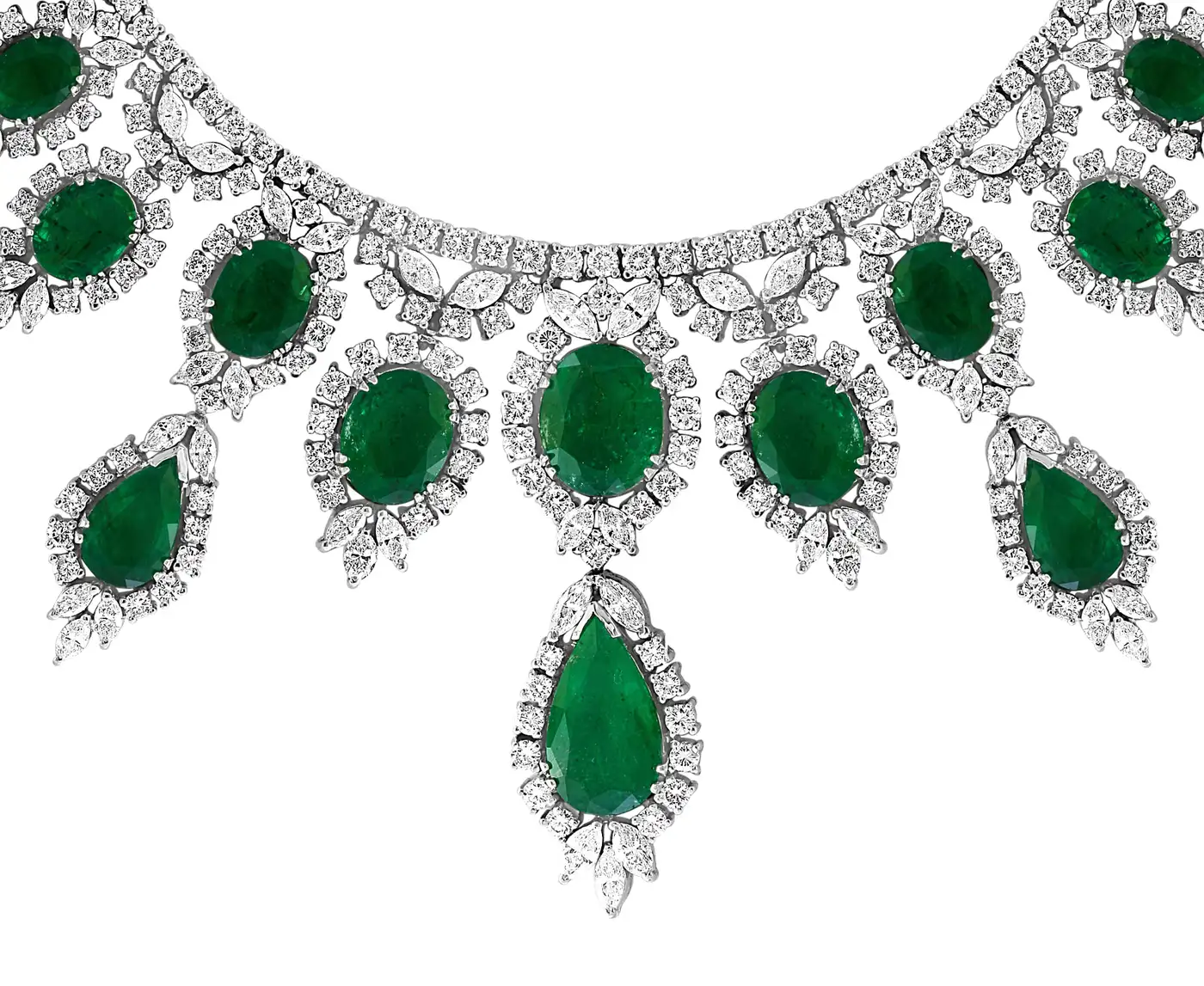 GIA-Certified-65-Ct-Emerald-and-Diamond-Necklace-and-Earring-Bridal-Suite-18.webp