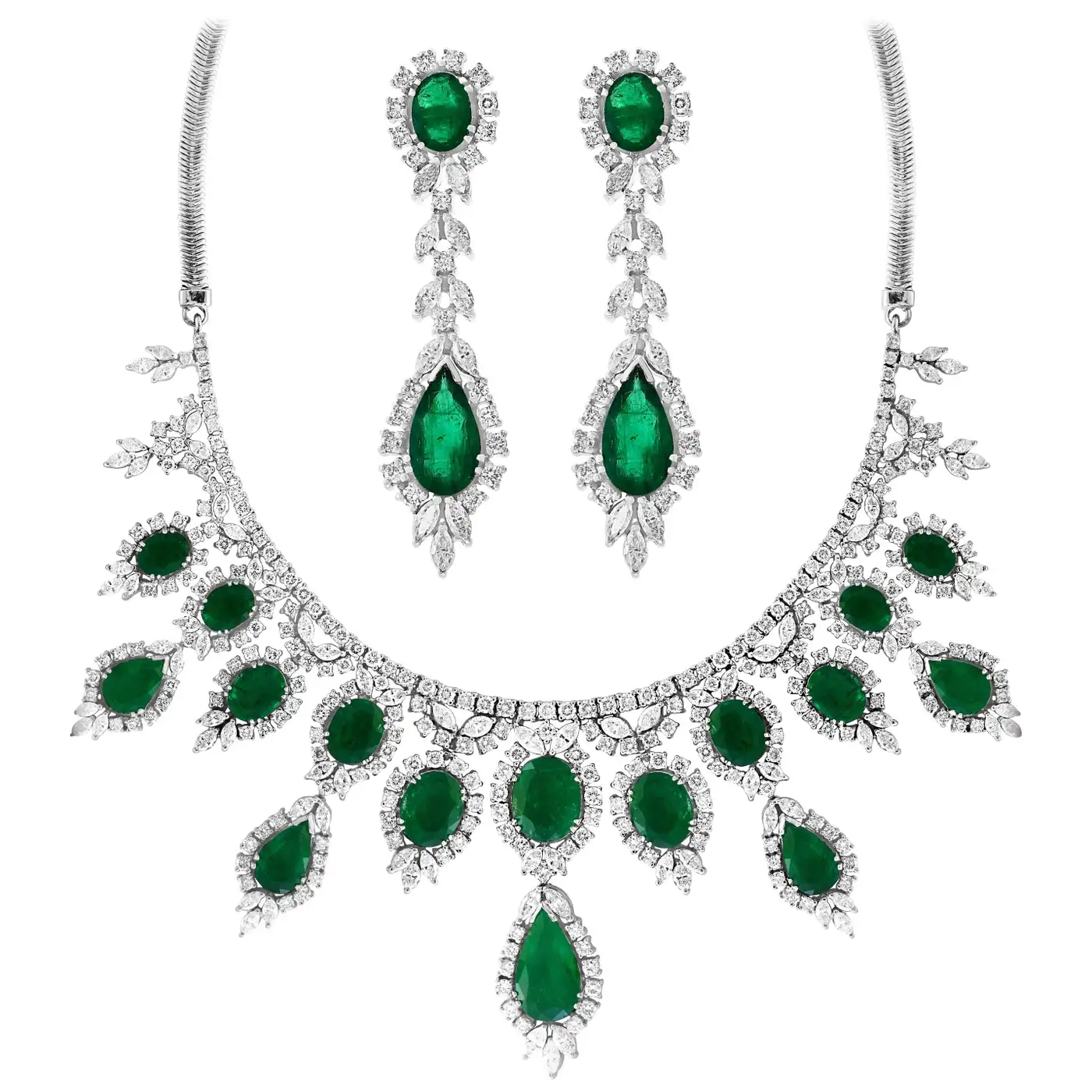 GIA-Certified-65-Ct-Emerald-and-Diamond-Necklace-and-Earring-Bridal-Suite-24.webp
