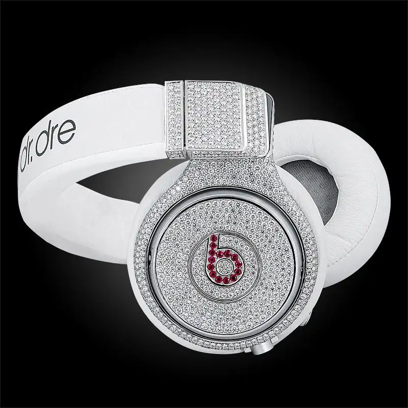 Graff-Diamond-Ruby-Platinum-Headphones-3.webp