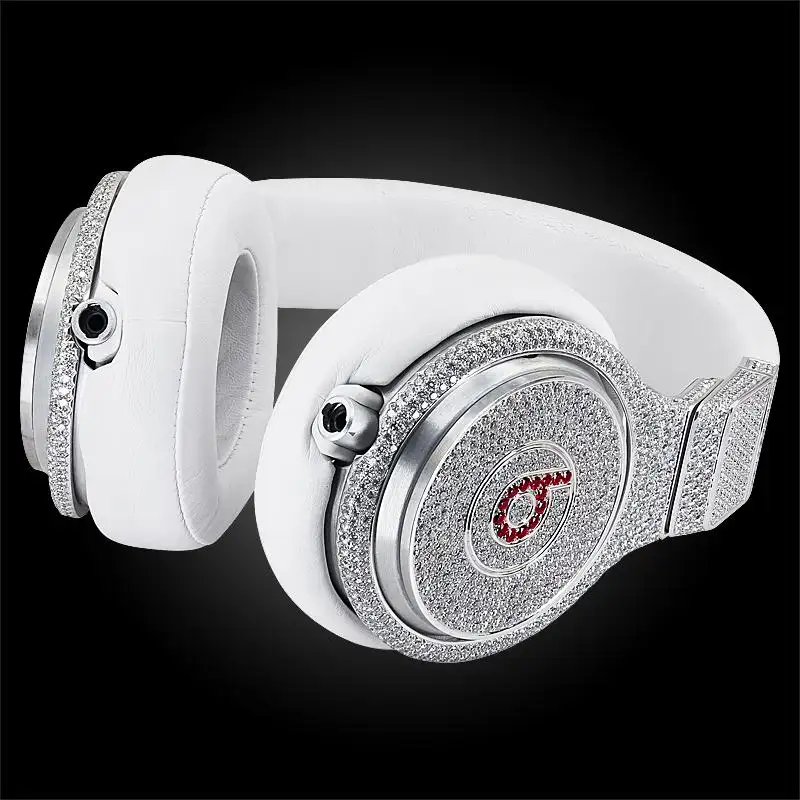 Graff-Diamond-Ruby-Platinum-Headphones-4.webp