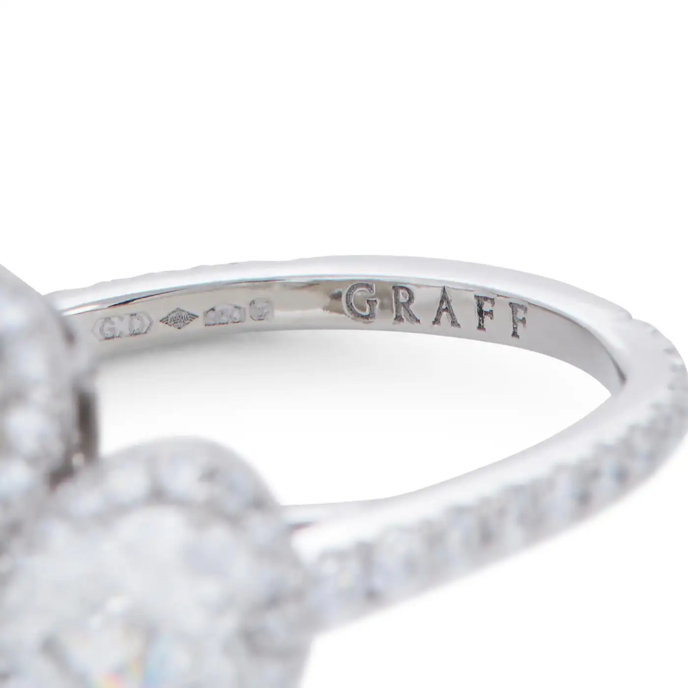 Graff-Icon-Multi-Shape-Diamond-Engagement-Ring-2.webp