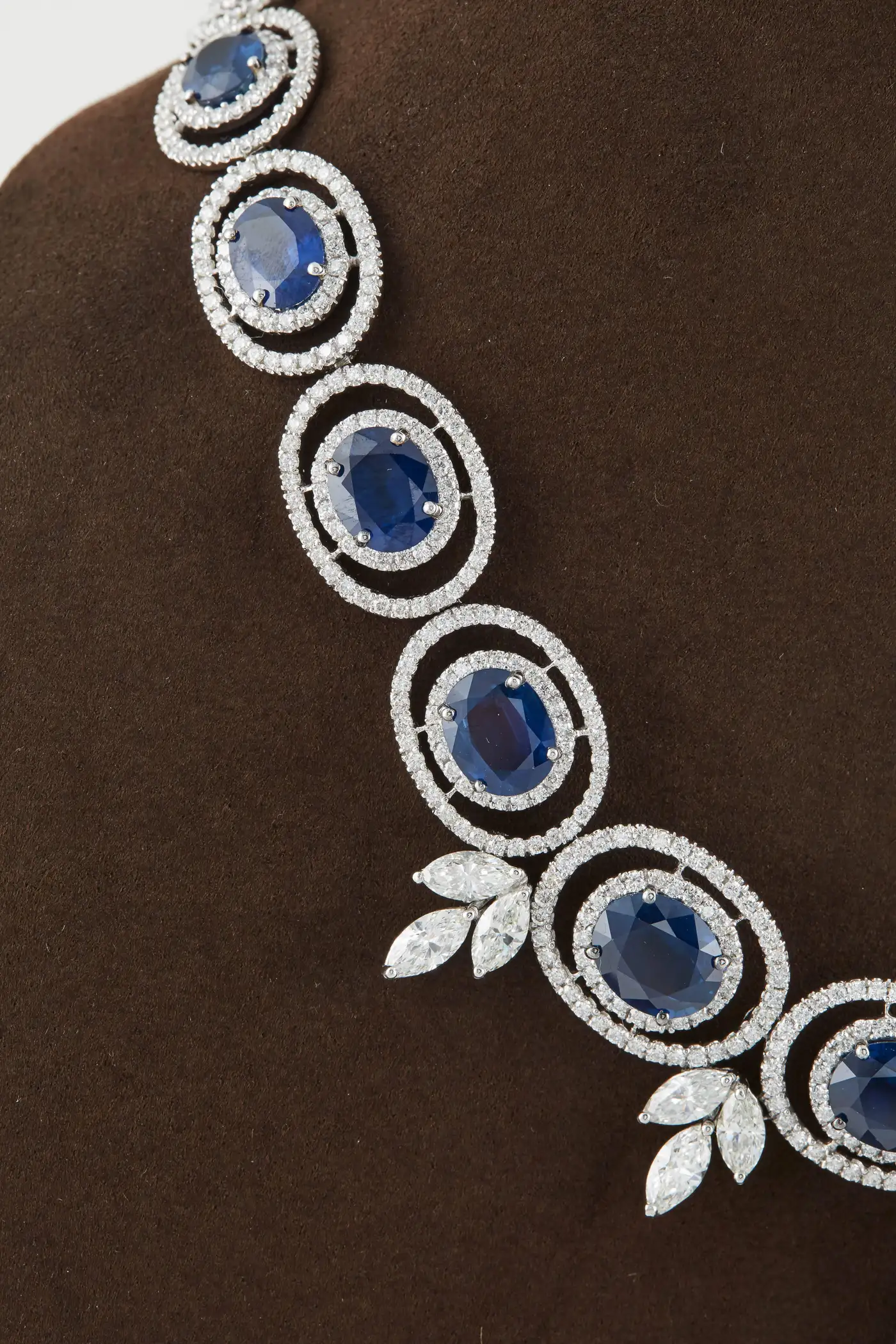 Grand-Sapphire-Diamond-white-gold-Necklace-2.webp
