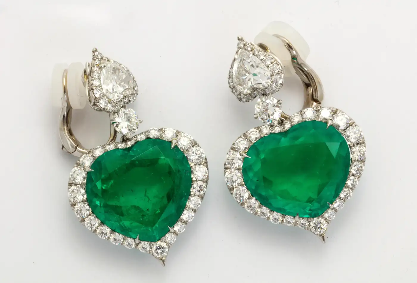 Gubelin-Heart-Shape-Emerald-Diamond-Earrings-GIA-Certified-3.webp