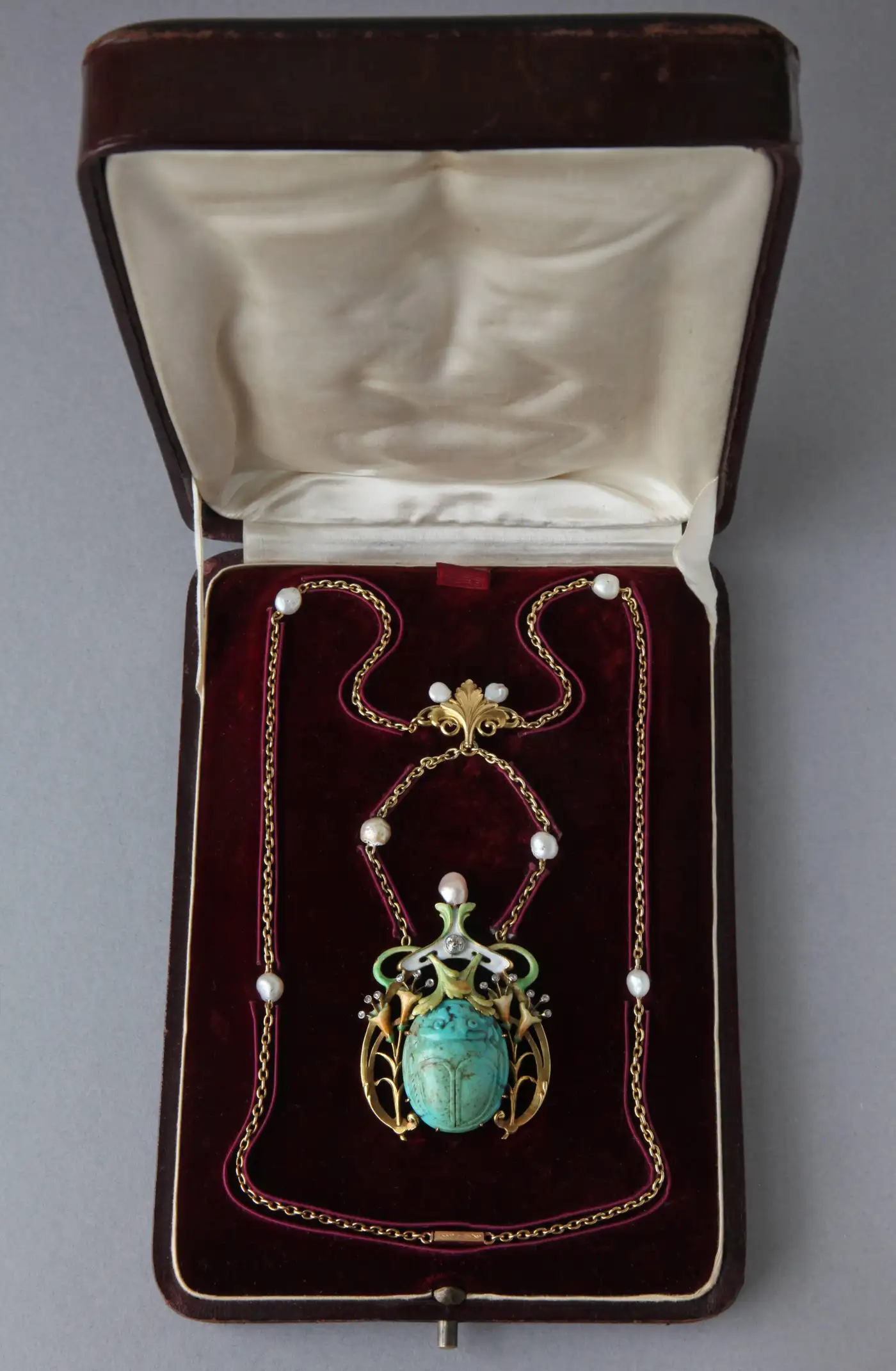 Guillemin-Freres-Fin-de-Siecle-Enamel-Turquoise-Pearl-Diamond-Gold-Necklace-3.webp