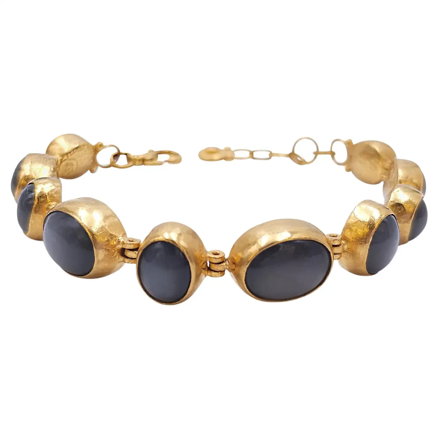 Gurhan-24-Karat-Gold-and-Black-Moonstone-Bracelet-1.webp