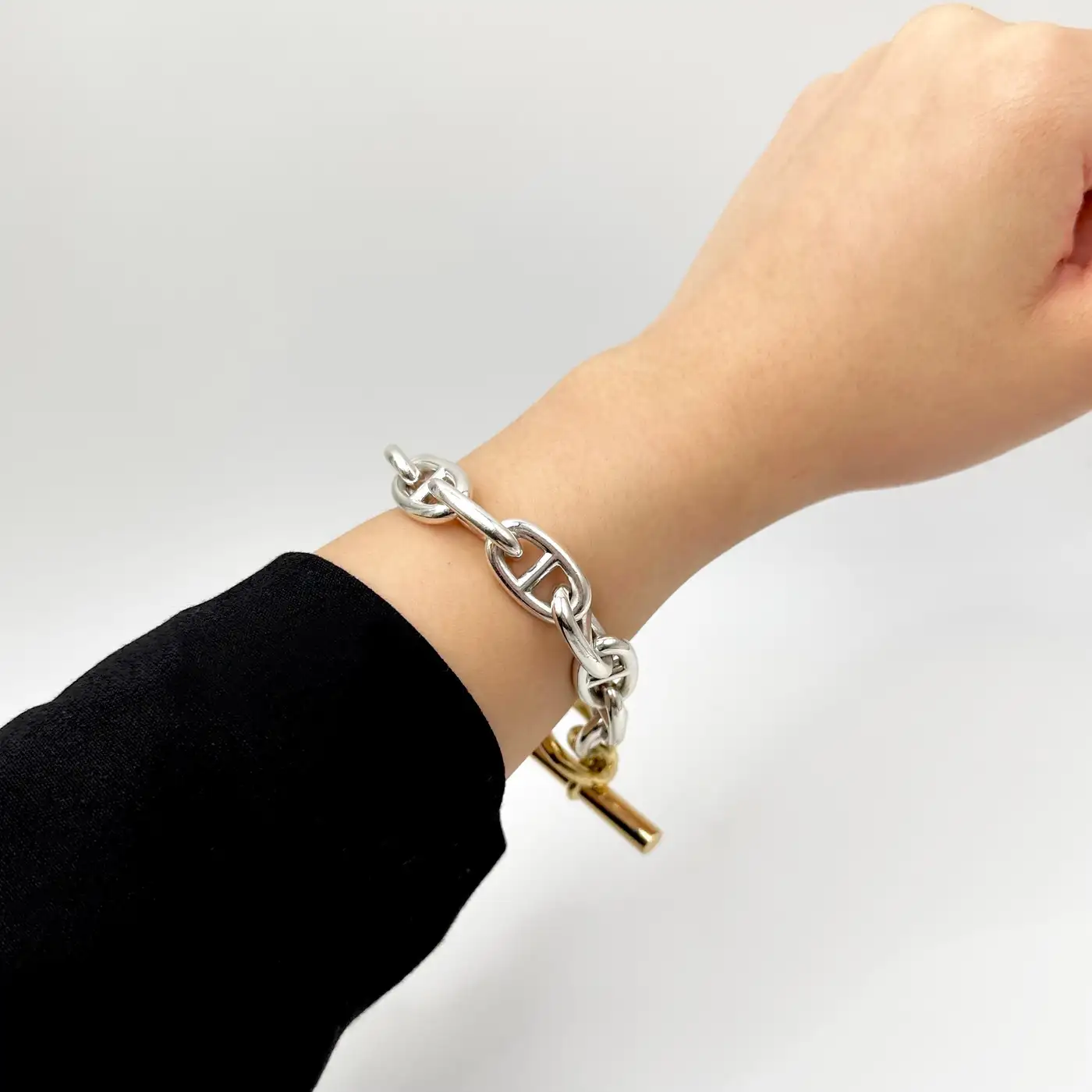Hermes-Chaine-dAncre-Silver-and-Gold-Bracelet-3.webp
