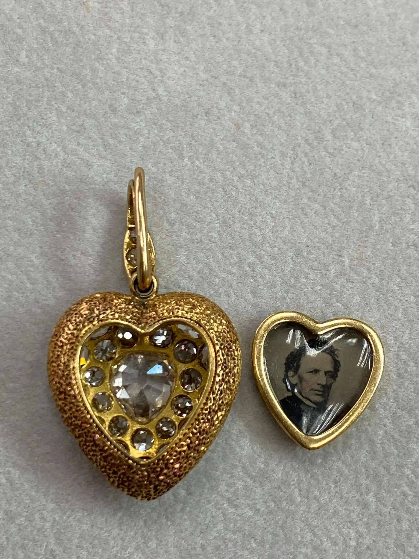 Important-Old-Mine-Cut-Heart-Locket-Pendant-and-Diamond-Necklace-Certified-10.webp