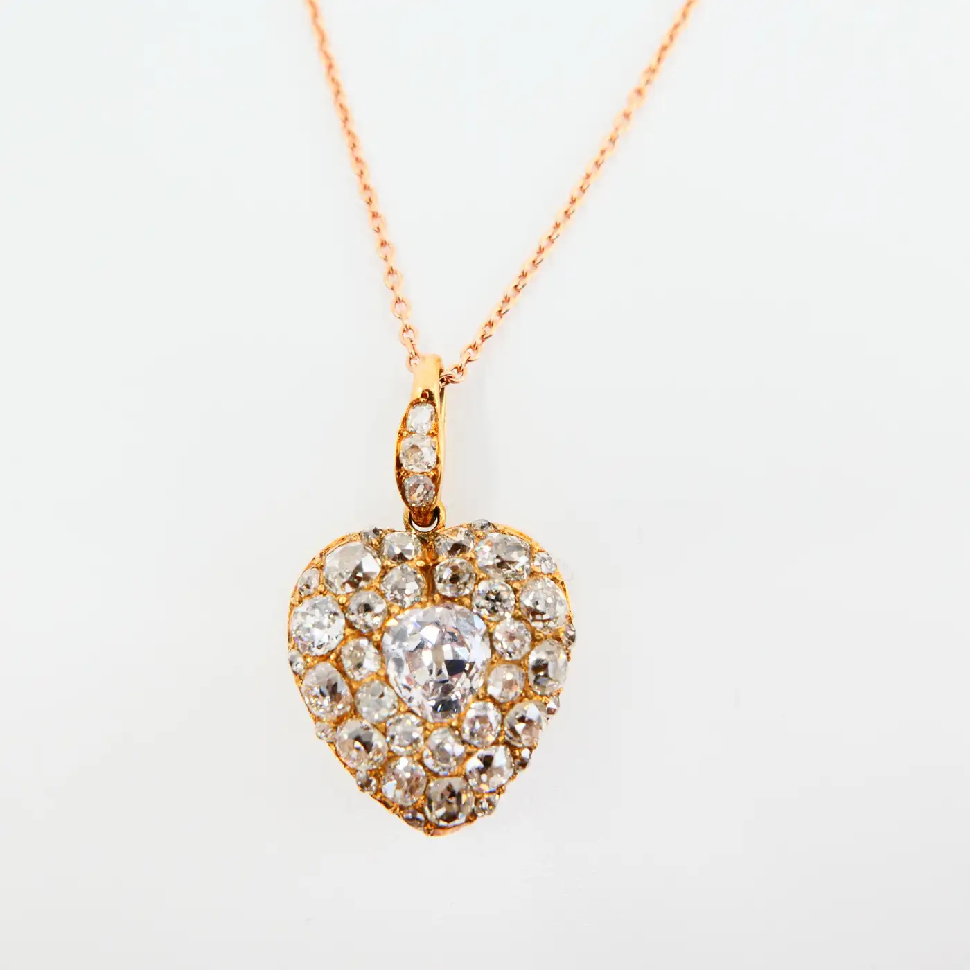 Important-Old-Mine-Cut-Heart-Locket-Pendant-and-Diamond-Necklace-Certified-4.webp
