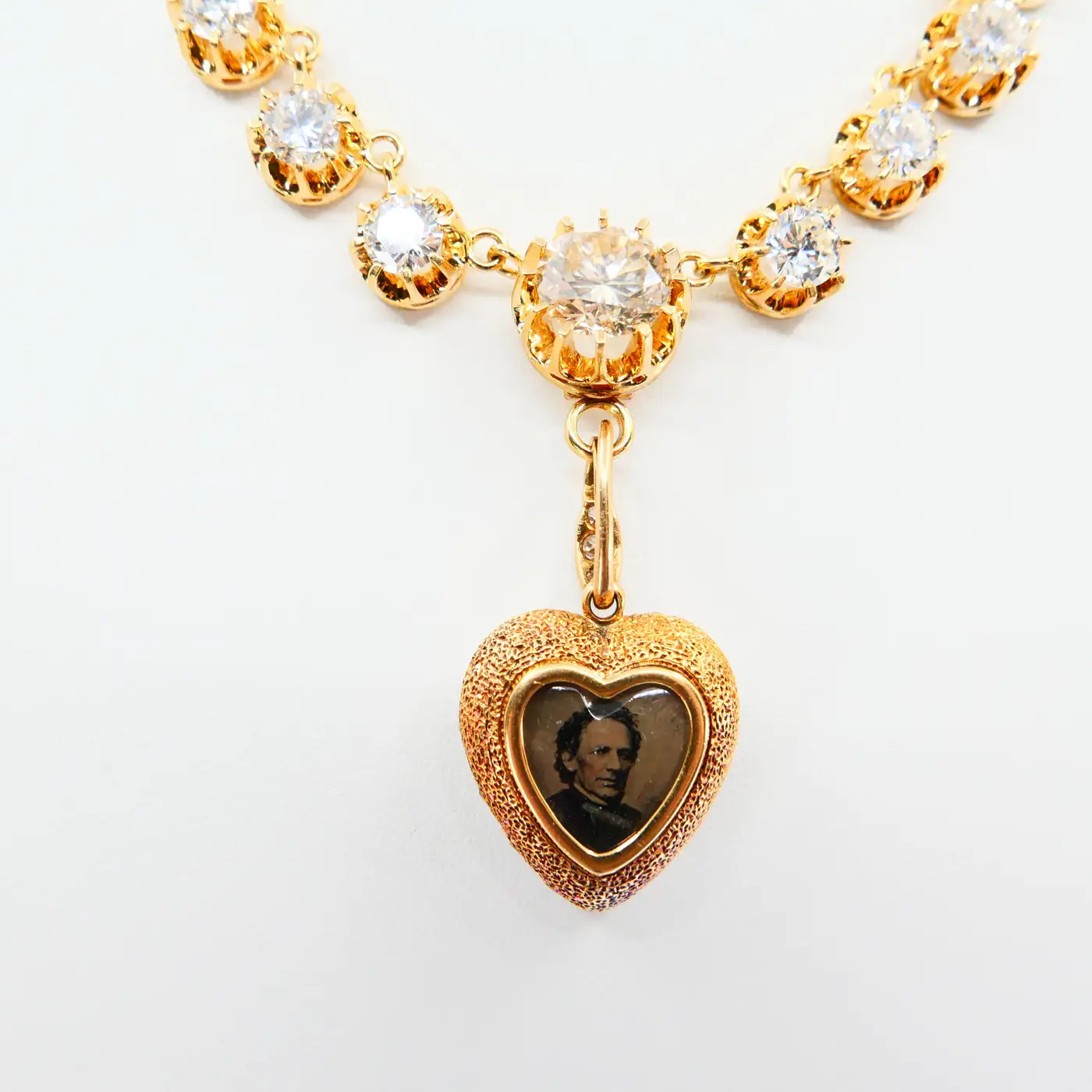 Important-Old-Mine-Cut-Heart-Locket-Pendant-and-Diamond-Necklace-Certified-9.webp